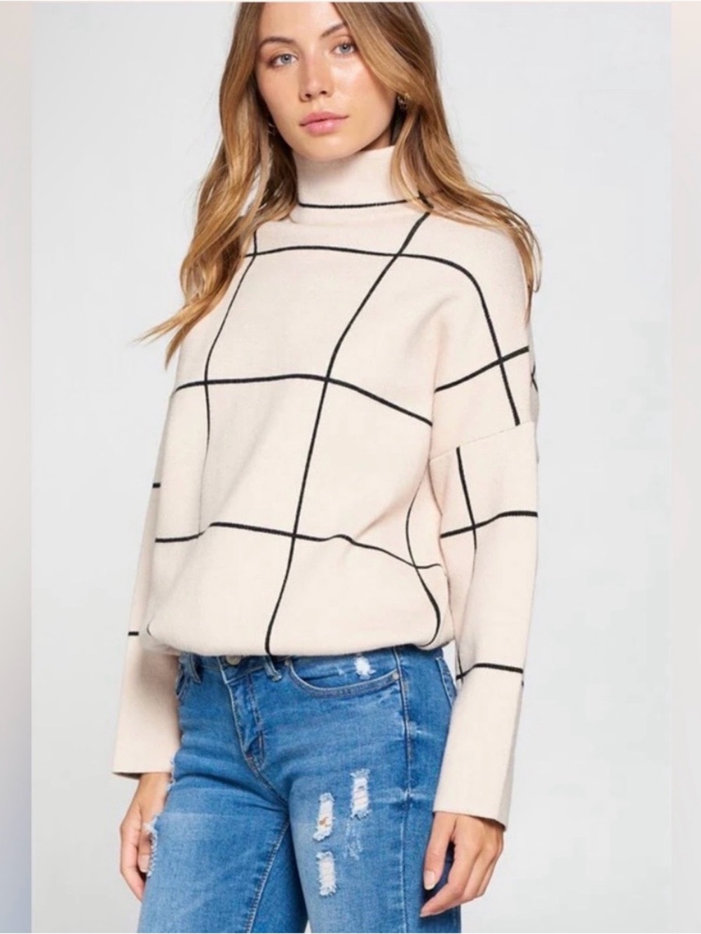 NWT Women’s DAVI & DANI Cream Mockneck Sweater with Black Windowpane Grid, Large